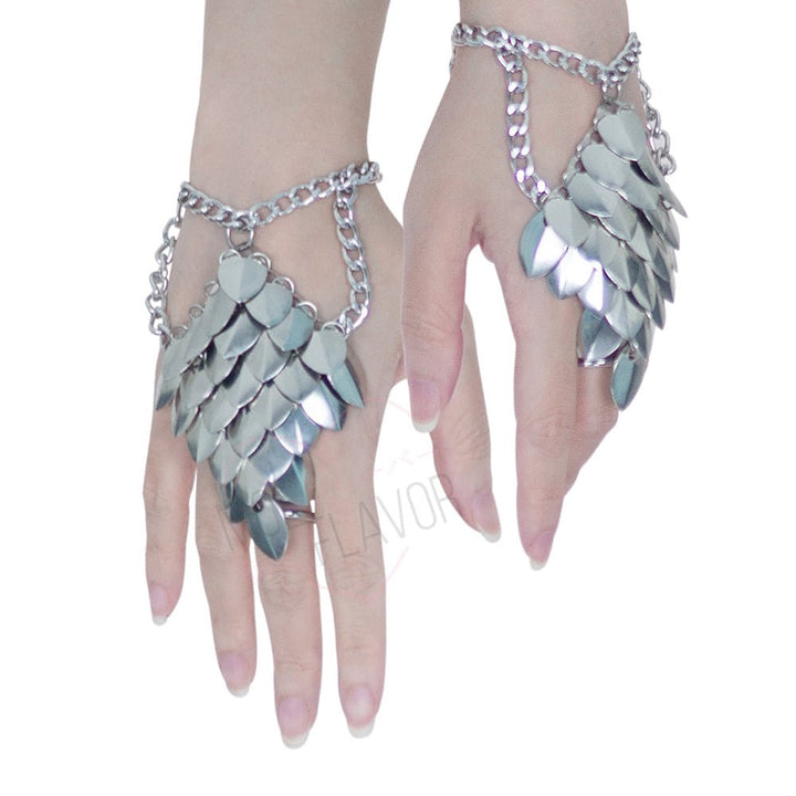 Pre - Order Iron Maiden Wrist Cuffs Steel Chainmail Scalemail - MOEFLAVOR - Waifu Inspired Fashion and Lingerie Store