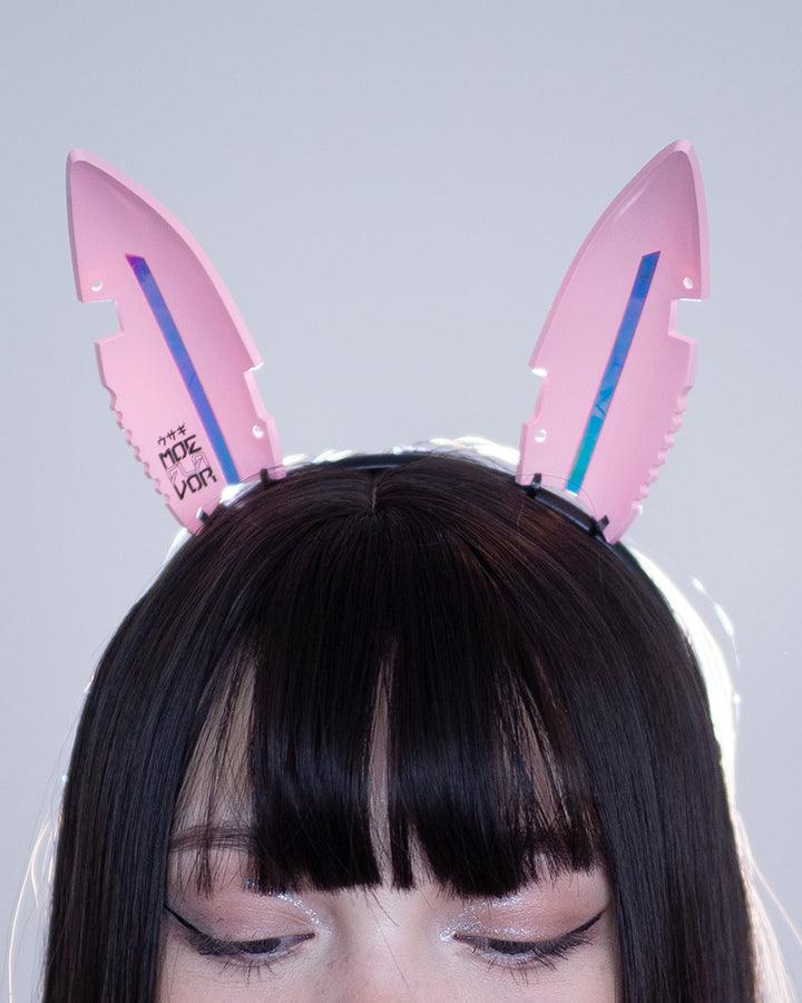 techwear-headband-cyberpunk-cyber-bunny-white-pink-2 MOEFLAVOR - Waifu Inspired Fashion and Lingerie Store